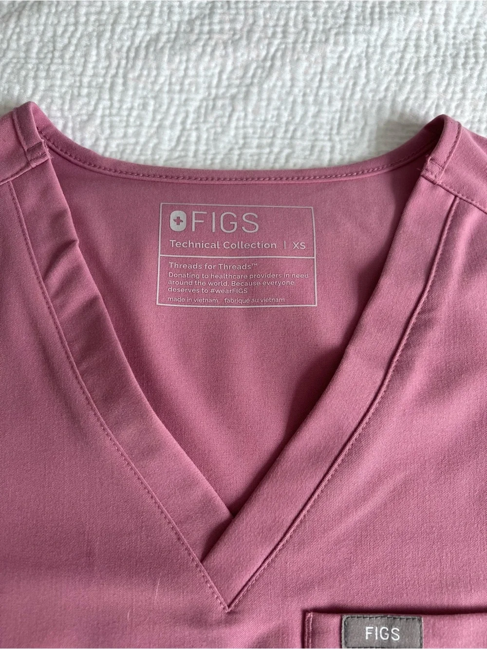Figs Dusty Rose Scrub Set with Red Drawstrings Limited edition XS Top, S bottom - Picture 8 of 9